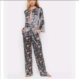 Nwot Victorias Secret Silky Satin Floral Jumpsuit Romper